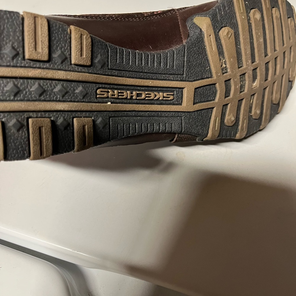 Skechers Brown leather Embroidered Mary Jane sneakers - Picture 6 of 8